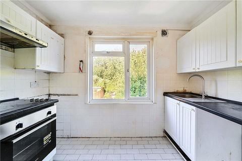 2 bedroom apartment for sale, Cedars Road, Hampton Wick, Kingston upon Thames, KT1 4BE