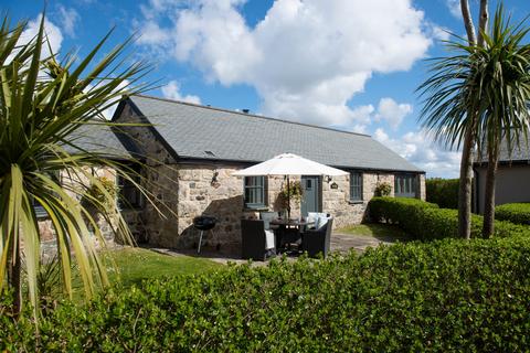 2 bedroom barn conversion to rent, Gonwin Manor Drive, Carbis Bay TR26