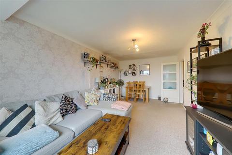 2 bedroom apartment for sale, Littlehampton Road, Worthing BN13