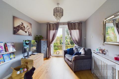 3 bedroom semi-detached house for sale, Elphinstone Gardens, Hastings