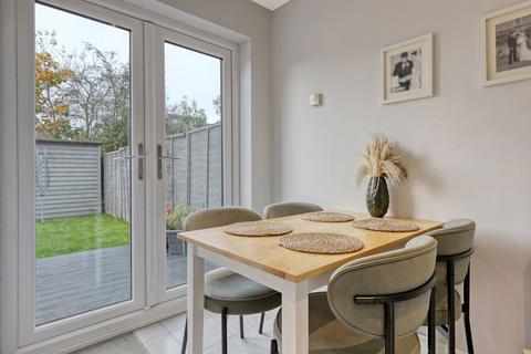 65 Bentley Drive, Church Langley, Harlow, CM17 9QT