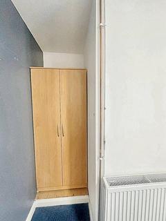 Studio to rent, Millstone Lane, Leicester LE1