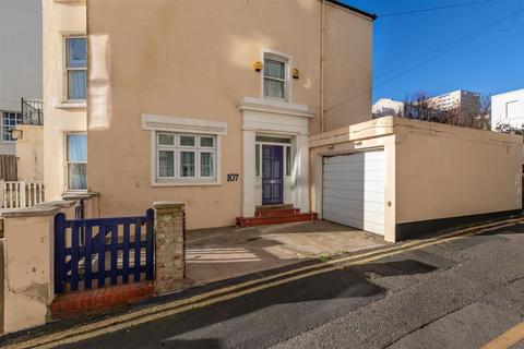 4 bedroom house for sale, Marine Parade, Brighton