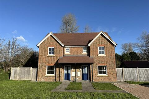 3 bedroom semi-detached house to rent, Elphick Road, Ringmer, Lewes