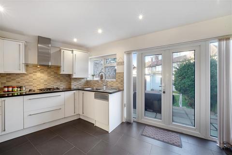 3 bedroom semi-detached house for sale, Ashness Gardens, Greenford