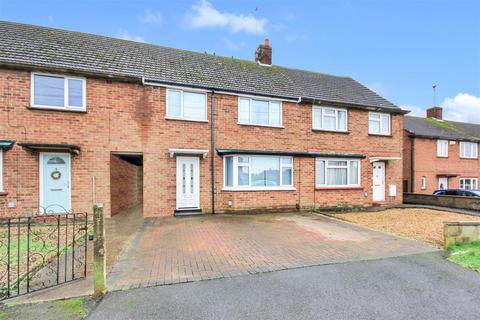 3 bedroom property for sale, Gloucester Crescent, Rushden NN10