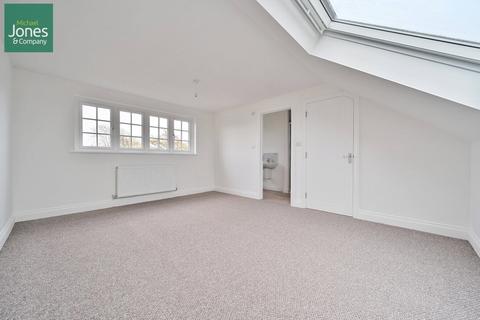 3 bedroom house to rent, Seaton Park, Wick, Littlehampton, West Sussex, BN17