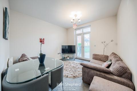 2 bedroom flat for sale, Gorcott Lane, Dickens Heath, Shirley, Solihull, B90