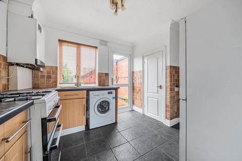 3 bedroom terraced house to rent, Ridge Way Crayford DA1