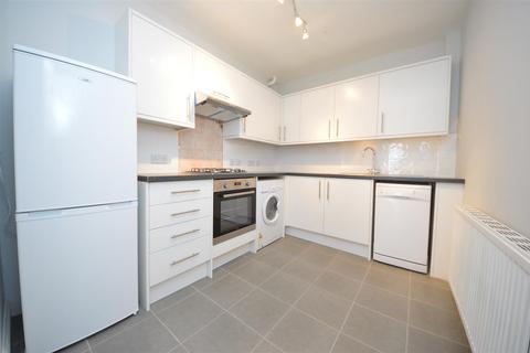 2 bedroom property to rent, Mullion Court, Finchley Road NW3