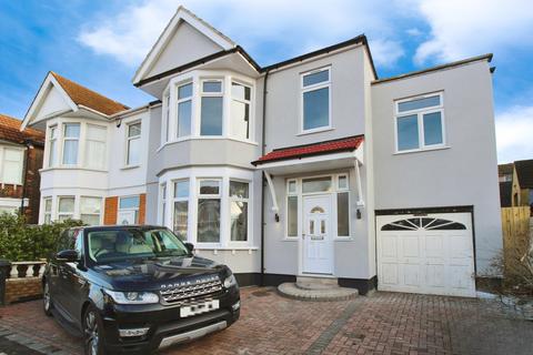 5 bedroom semi-detached house to rent, Goodmayes Lane, IG3