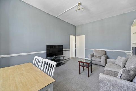 2 bedroom flat to rent, Ormiston Grove, Shepherds Bush, London W12 0JT