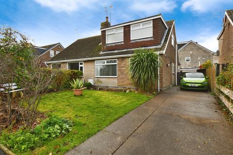 4 bedroom semi-detached bungalow for sale, Thorngumbald Road, Paull, Hull