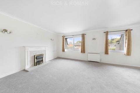 1 bedroom retirement property for sale, Salisbury Road, Worcester Park KT4