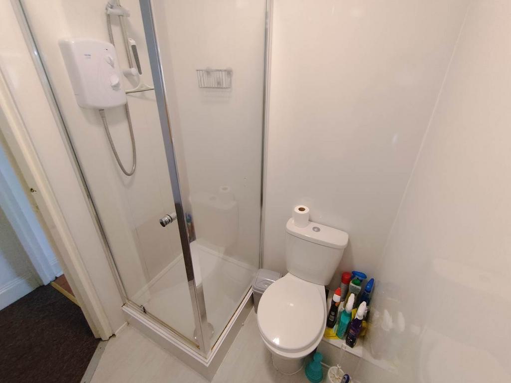 First floor shower r