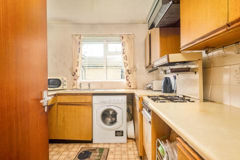 2 bedroom bungalow for sale, Drighlington BD11