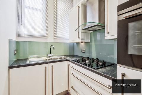 1 bedroom semi-detached house for sale, Woodford Green IG8