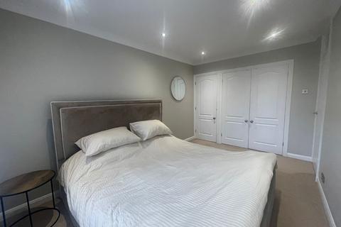 1 Danes Close, Northfleet, Gravesend, DA11 8EU