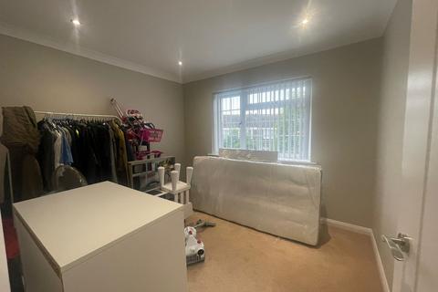 1 Danes Close, Northfleet, Gravesend, DA11 8EU