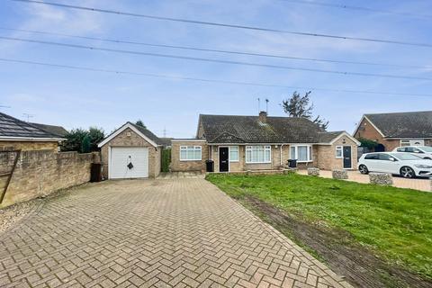 2 bedroom bungalow for sale, Danes Close, Northfleet, Kent, DA11