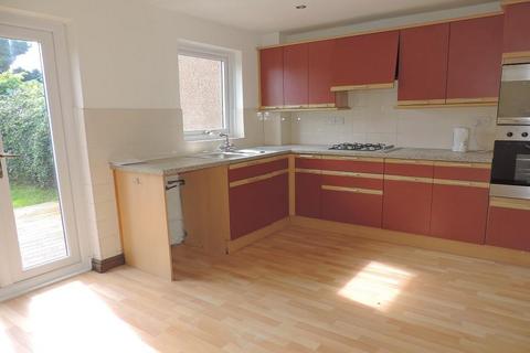 2 bedroom terraced house to rent, Yeats Close