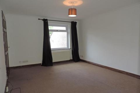 2 bedroom terraced house to rent, Yeats Close