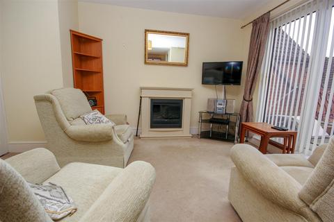 2 bedroom flat for sale, Rectory Road, Rushden NN10