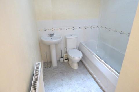 2 bedroom apartment to rent, Greenwood Road, Wythenshawe, M22 8NB