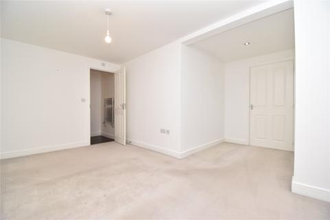 2 bedroom apartment to rent, Apprentice Drive, Colchester, Essex, CO4