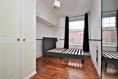 2 bedroom flat to rent, Union Grove London SW8