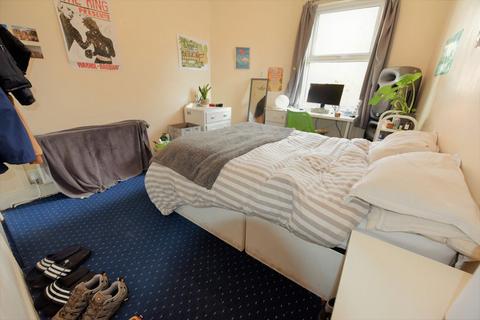undefined, 11 Richmond Mount