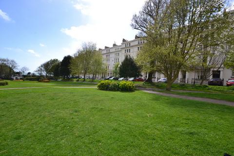 1 bedroom flat to rent, 29 Palmeira Square, Hove, BN3