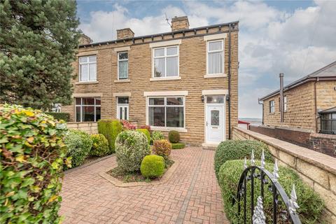 5 bedroom end of terrace house for sale, Dark Lane, Batley, WF17