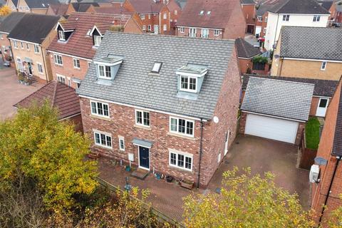 5 bedroom detached house for sale, Chedington Avenue, Nottingham NG3