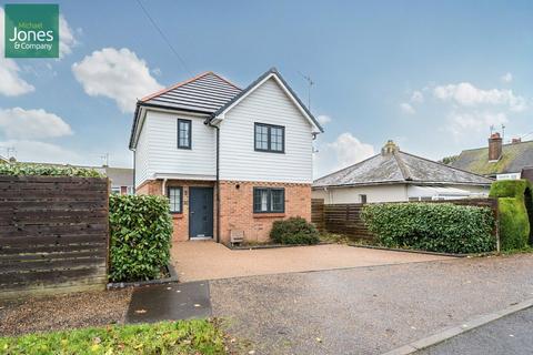 3 bedroom detached house to rent, Courtwick Lane, Wick, Littlehampton, West Sussex, BN17