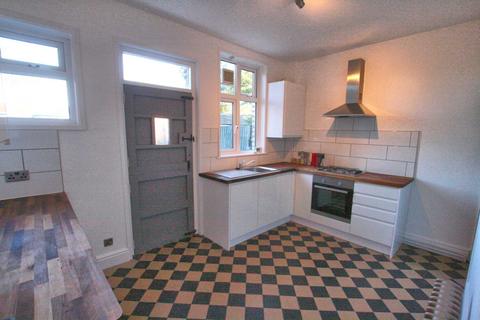 2 bedroom terraced house to rent, Cherry Tree Lane, Great Moor