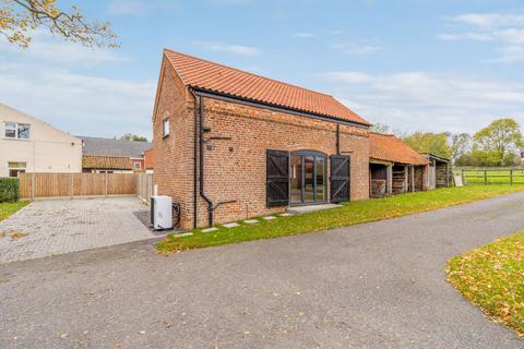 2 bedroom barn conversion for sale, North Street, Middle Rasen LN8