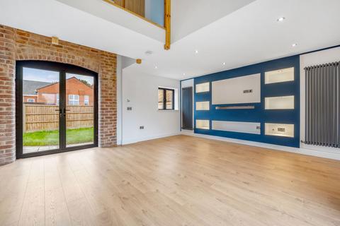 2 bedroom barn conversion for sale, North Street, Middle Rasen LN8