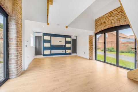 2 bedroom barn conversion for sale, North Street, Middle Rasen LN8