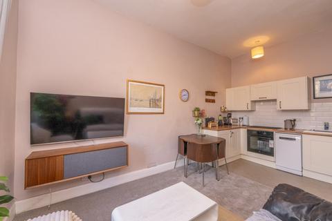 1 bedroom flat to rent, Wardlaw Place, Gorgie, Edinburgh, EH11