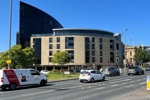 2 bedroom flat for sale, Apartment 207, The Gatehaus, Leeds Road, Bradford, West Yorkshire, BD1 5BL