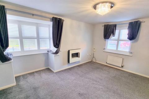 3 bedroom detached house to rent, Tremelay Drive, Coventry, CV4 9YA