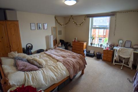 2 bedroom flat to rent, Mauldeth Road West, Manchester M20