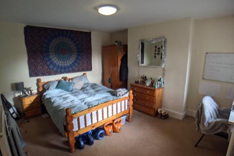 2 bedroom flat to rent, Mauldeth Road West, Manchester M20