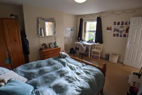 2 bedroom flat to rent, Mauldeth Road West, Manchester M20