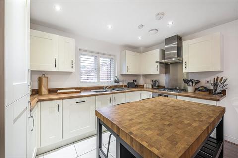 2 bedroom coach house for sale, Elm Drive, Woodley, Reading