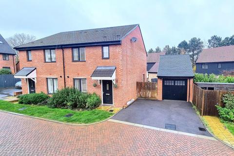 3 bedroom semi-detached house for sale, Hawthorn Lane, Lindfield, RH16