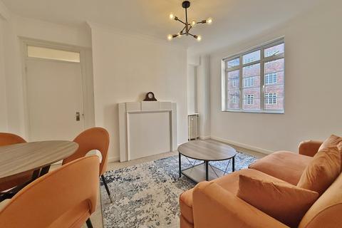 2 bedroom flat to rent, Latymer Court, Hammersmith Road, Hammersmith, W6