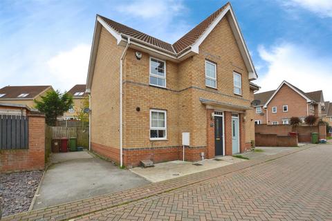 3 bedroom semi-detached house to rent, 59 Osprey DriveScunthorpeNorth Lincolnshire