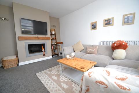 15 Snowden Road, Shipley, BD18 1JD